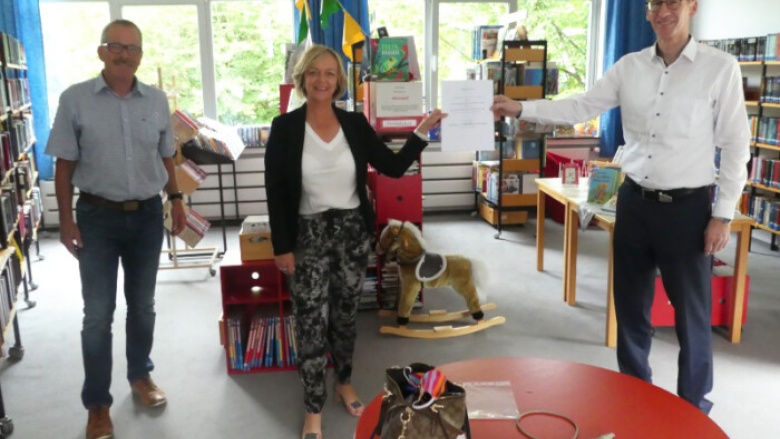 BUND UNTERSTÜTZT MODERNISIERUNG DER BIBLIOTHEK IN BAD MÜNSTEREIFEL BUND UNTERSTÜTZT MODERNISIERUNG DER BIBLIOTHEK IN BAD MÜNSTEREIFEL